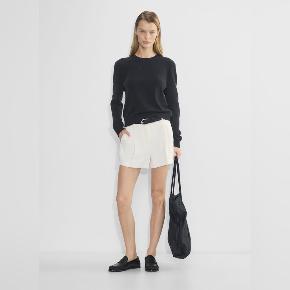 Aritzia Effortless Mini Shorts - Light Birch